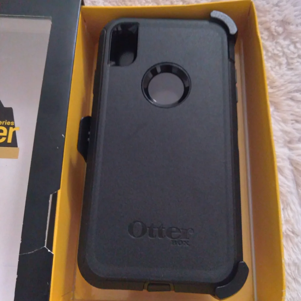Otter Box for New iphone Large,Casé with clip..